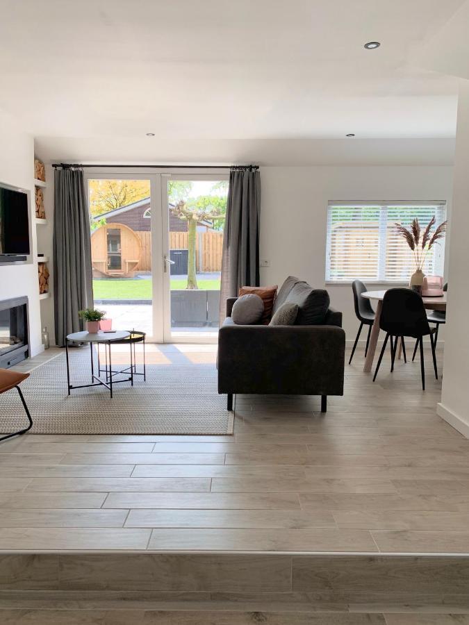Liv Residence Holiday Home With Sauna & Fireplace Ermelo Eksteriør billede