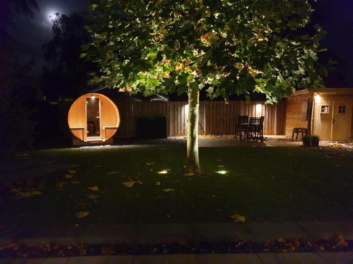 Liv Residence Holiday Home With Sauna & Fireplace Ermelo Eksteriør billede